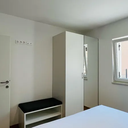 Apartment Avis Selce